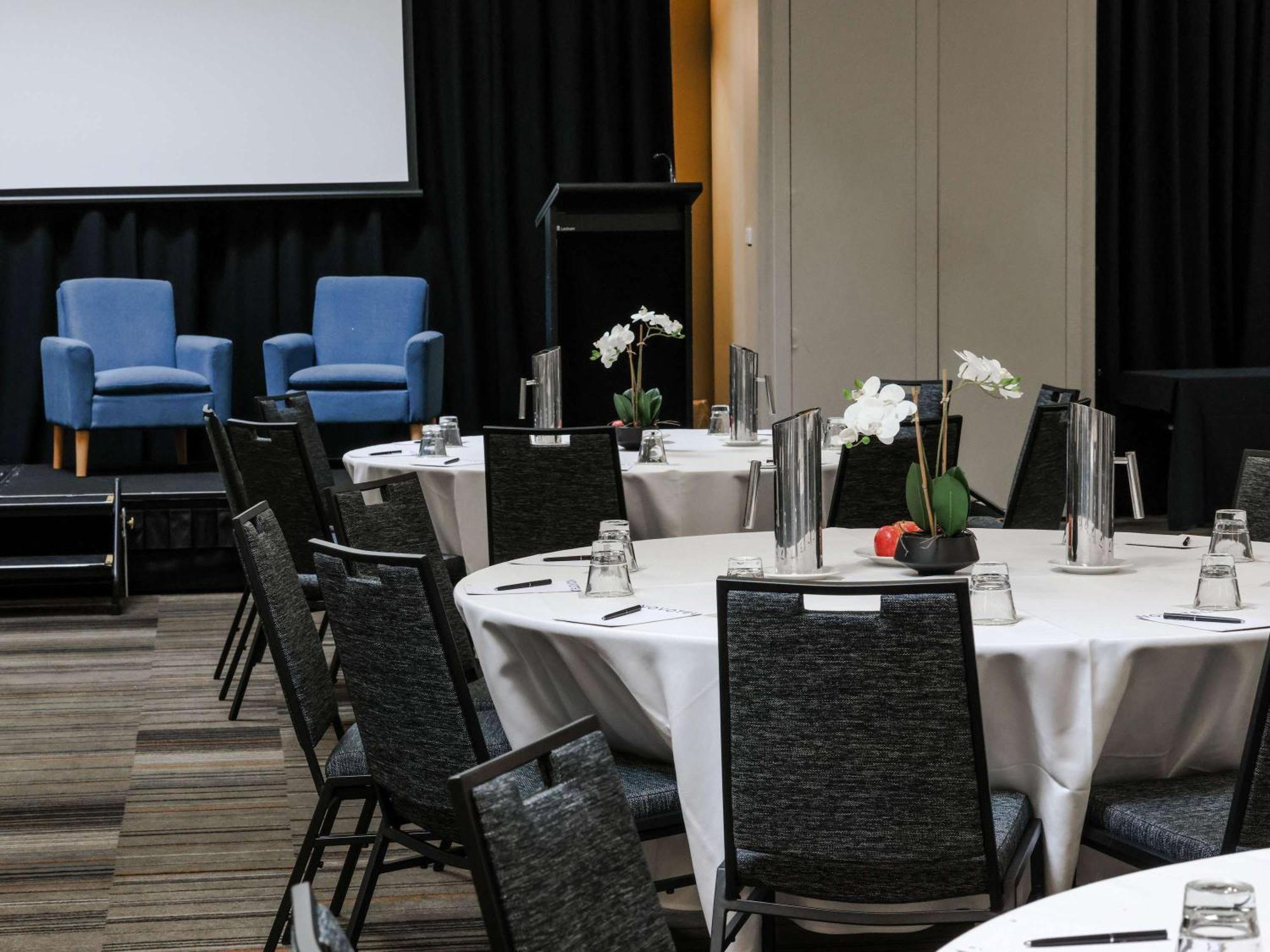 Novotel Sydney Olympic Park Exterior photo